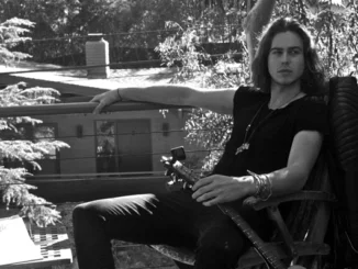 #27: XS Noize Music Podcast Feat: Singer/Songwriter Willow Robinson