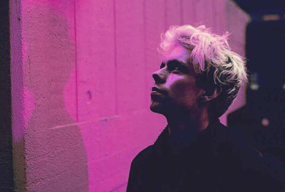 Track of the Day: Harry Baker – ‘Violets’