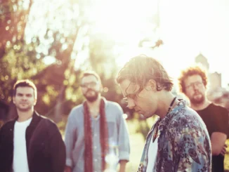 THE FRANKLIN ELECTRIC - Share new video for 'Someone Just Like You' - Watch