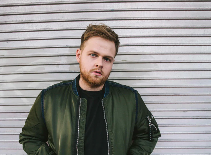 British newcomer TOM WALKER announces the release of his new EP ‘Blessings’ April 21st 