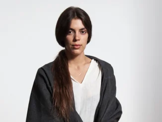 JULIE BYRNE expands tour to include headlining Summer dates