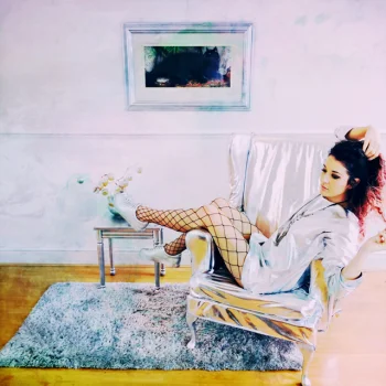 VIDEO PREMIERE: Rachel K Collier - 