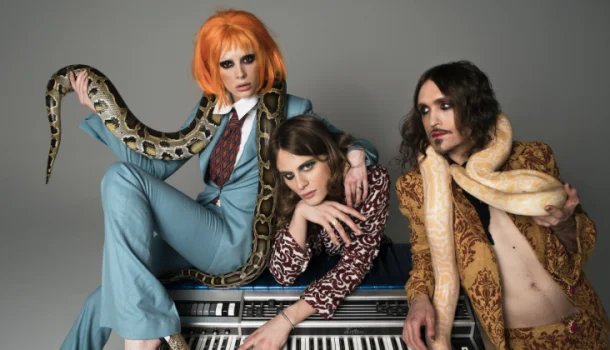 UNI - Premiere Video For