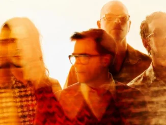WEEZER - Announces New Album 'Pacific Daydream' Out October 27 1