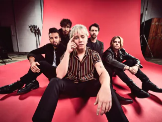 NOTHING BUT THIEVES - Reveal new track "Broken Machine"