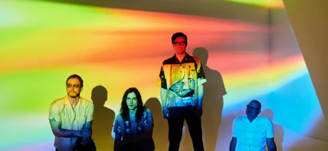 WEEZER - Announces New Single 