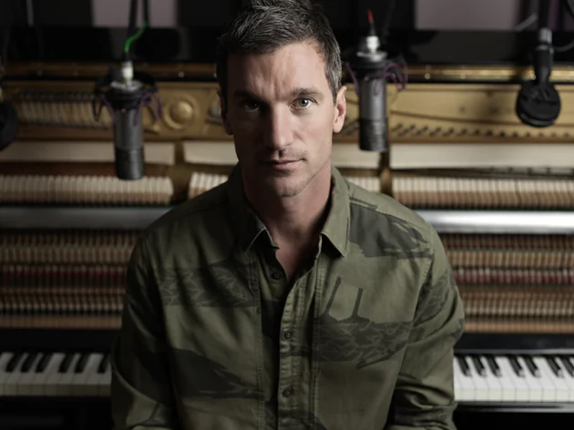 INTERVIEW: Andy Barlow – Discusses new music from Lamb & producing U2's new record 82 INTERVIEW: Andy Barlow – Discusses new music from Lamb & producing U2's new record
