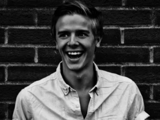LUKE GODFREY to release debut EP, 'Brainwashed' in May - Listen to track 82 LUKE GODFREY to release debut EP, 'Brainwashed' in May - Listen to track
