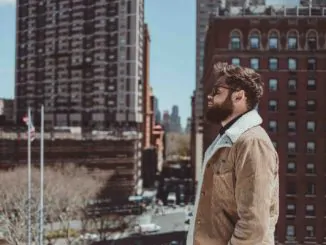 PASSENGER releases new single 'Heart To Love' - Watch Now