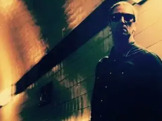 Scottish singer-songwriter PETE MACLEOD to release new album 'Walk To The Light' - Listen to track