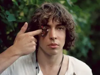 BARNS COURTNEY reveals new single '99' and November UK headline tour dates 84 BARNS COURTNEY reveals new single '99' and November UK headline tour dates 1