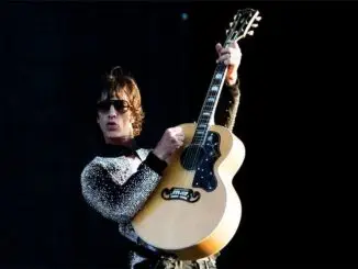 RICHARD ASHCROFT announces new album & UK dates 1