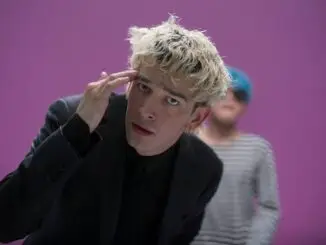 THE 1975 release video for TOOTIMETOOTIMETOOTIME - Watch Now