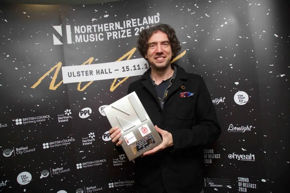 GARY LIGHTBODY receives ‘Outstanding Contribution to Music’ award Tonight 