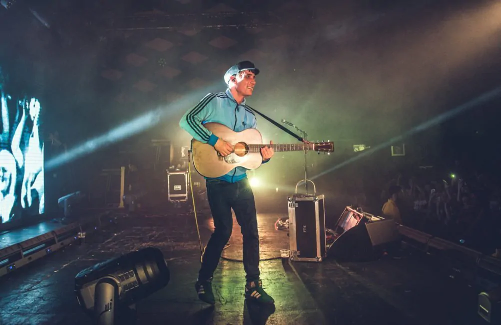 GERRY CINNAMON is bringing his headline show to Belfast for a night at the Ulster Hall on 7th March. 1