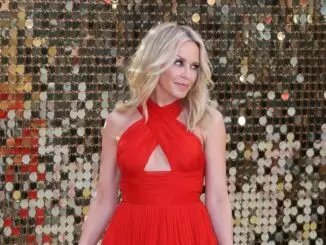 KYLIE MINOGUE confirmed for Glastonbury legend slot