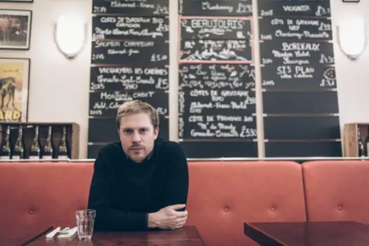 TRACK PREMIERE: Scottish folk-rocker JAMIE SUTHERLAND explores vulnerability and sincerity with 'Be Careful Don't Break My Heart' 