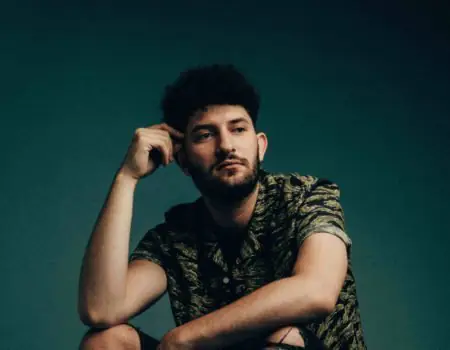 INTERVIEW: singer-songwriter Billy Lockett talks ahead of Belfast show 1