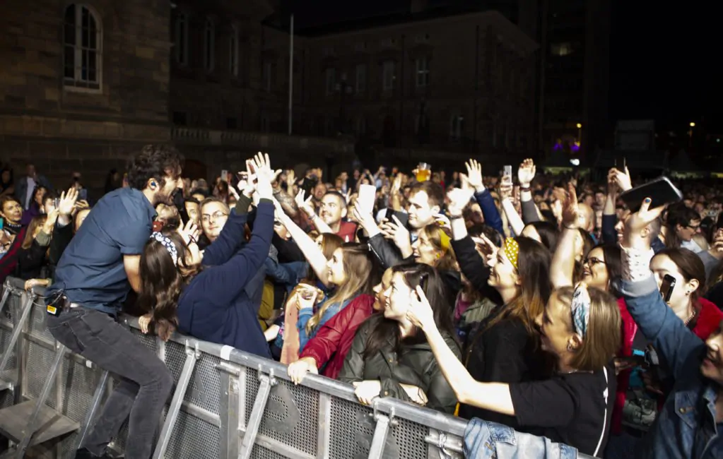 IN FOCUS// A Photographic Review of 2019 90 IN FOCUS: The Coronas + Tom Odell and Roe @ CHSq 2019, Custom House Square, Belfast 5
