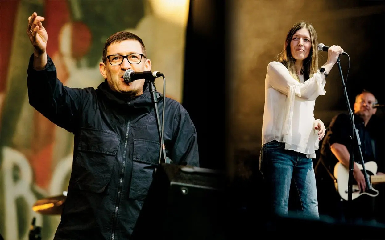 PAUL HEATON & JACQUI ABBOTT return to Belfast's Ulster Hall on Sat 11th April 
