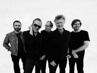 CROWDED HOUSE reunites for first European tour in more than ten years