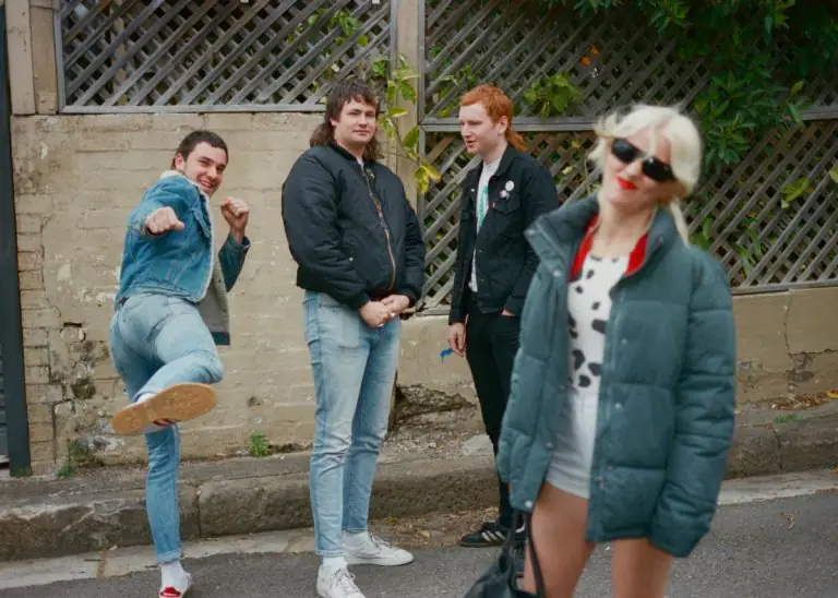 AMYL AND THE SNIFFERS Announce North American Spring Tour, Including Coachella 