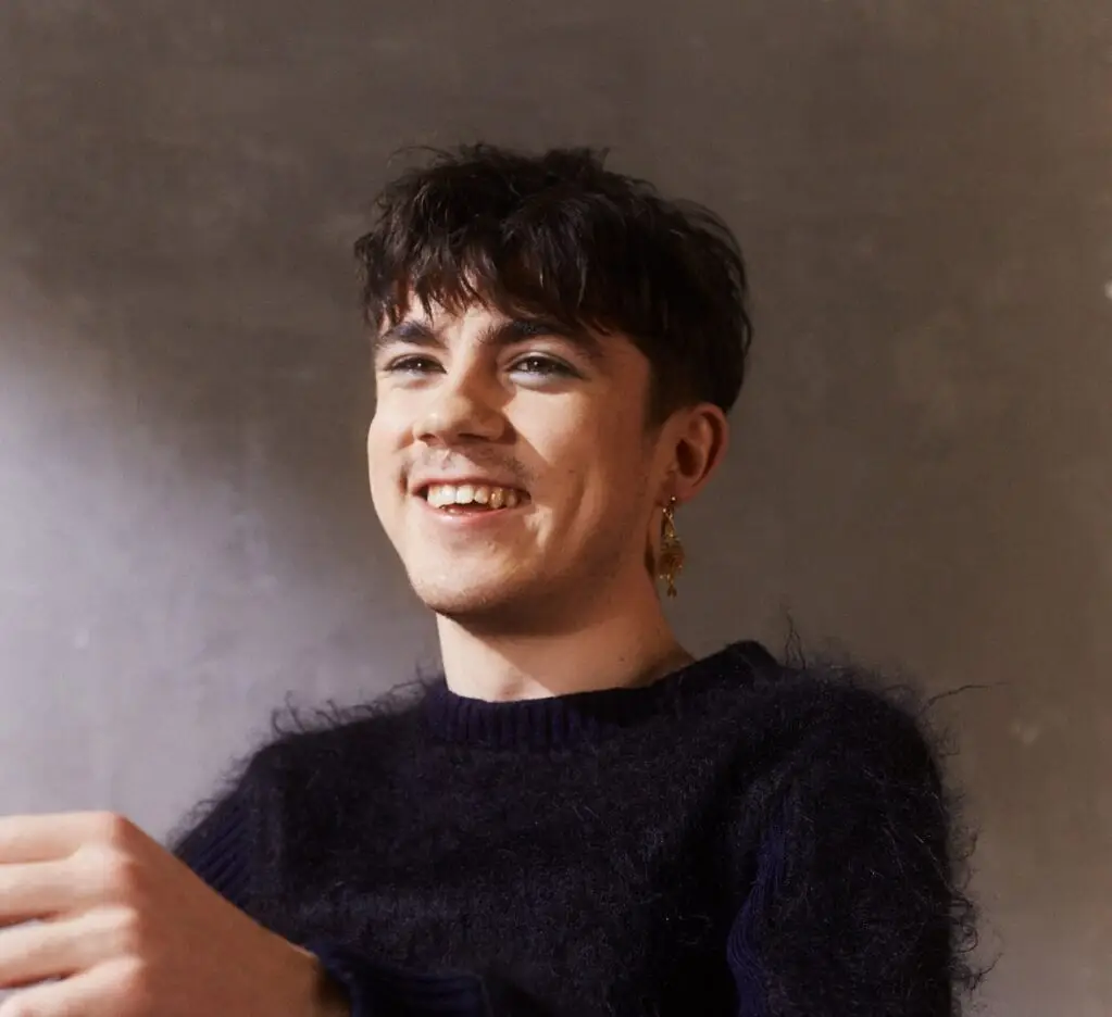 DECLAN MCKENNA Announces new album, 'Zeros' out 15th May 