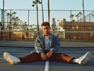 TRACK PREMIERE: love val - 'Ibuprofen'