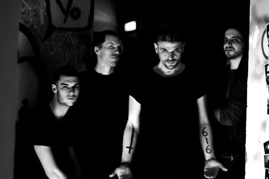 THE MICRODANCE release new single ‘Lovesick Kisses’ - Listen Now 