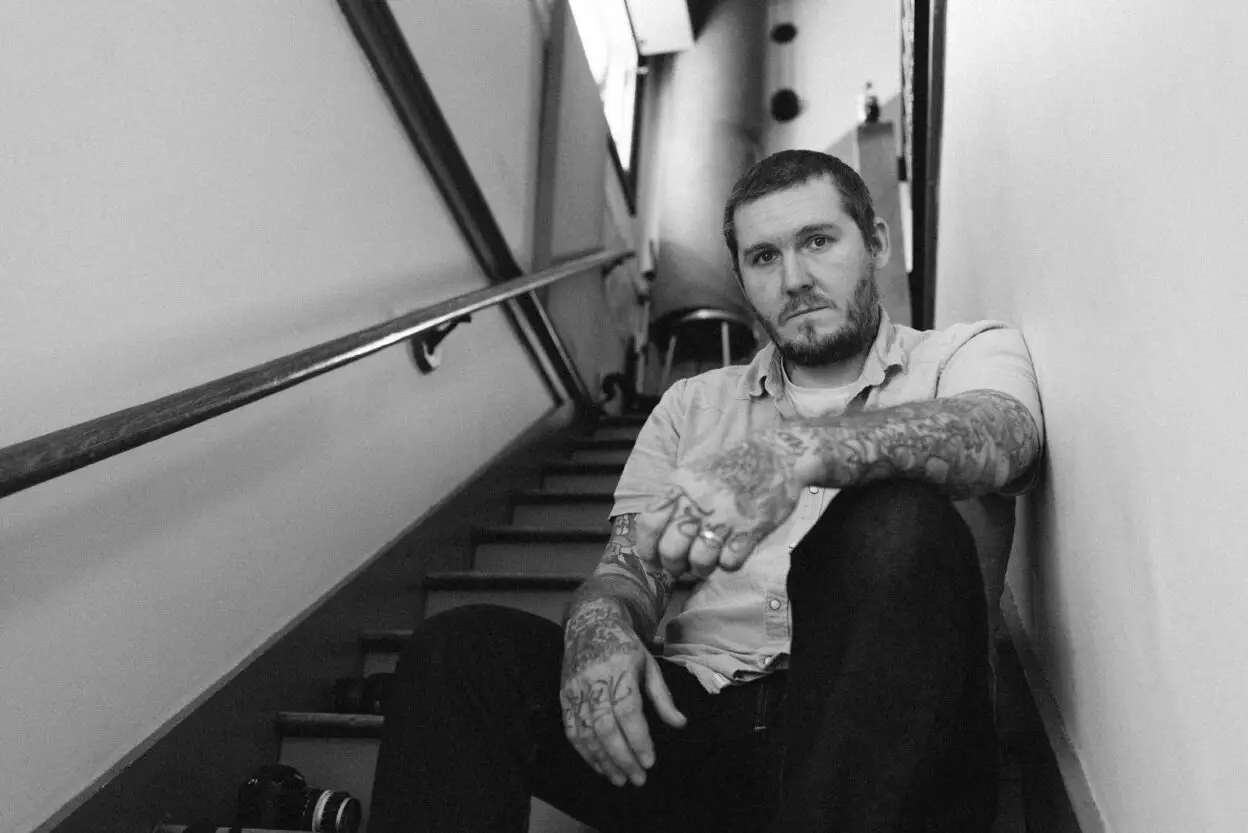 BRIAN FALLON releases stirring new single 'Horses' - Listen Now