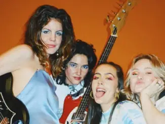 HINDS share their new single 'Just Like Kids (Miau)' - Watch Video 2