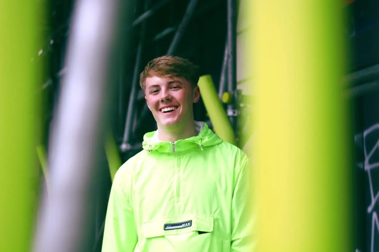 VIDEO PREMIERE: Jack Britten - Running Round My Head 