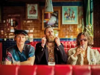 VIDEO PREMIERE: Miracle Glass Company - Professional Noise