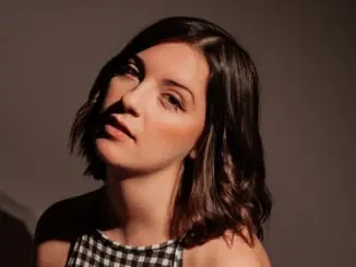 TRACK PREMIERE: Lucy May Walker - Home From Home