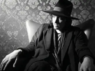 VIDEO PREMIERE: Kristian Marr - Space and Time