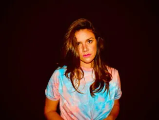 TRACK PREMIERE: B & the Hive - Heart Beat