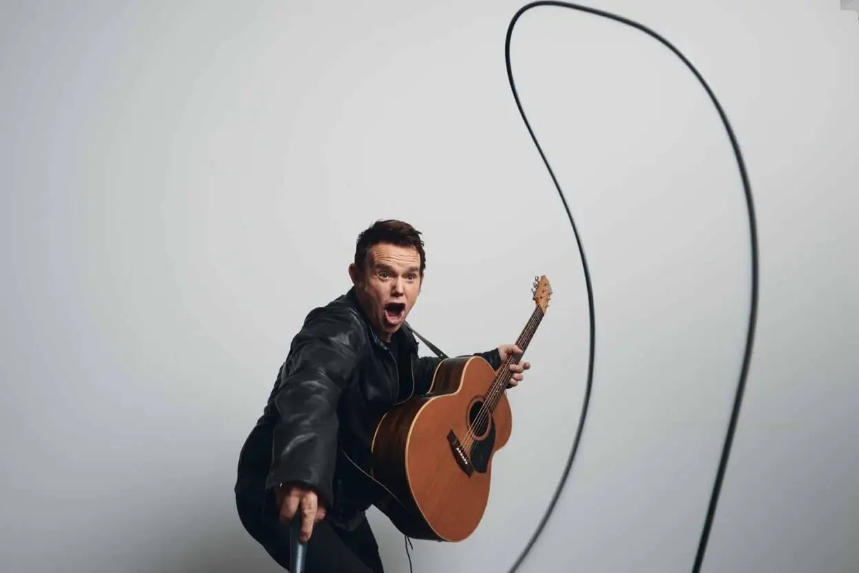 VIDEO PREMIERE: Merv Pinny - Little Demons