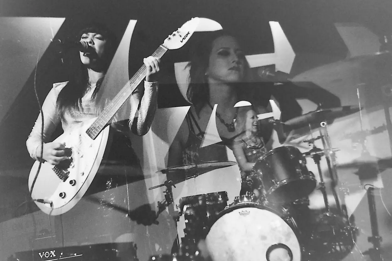 VIDEO PREMIERE: Dolls - Secret Ugly Baby 
