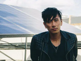 TRACK PREMIERE: AMBERLAKE shares intimate acoustic version for ‘Gold Dust’