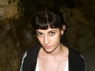 VIDEO PREMIERE: Hearts Beating In Time - Simone’s