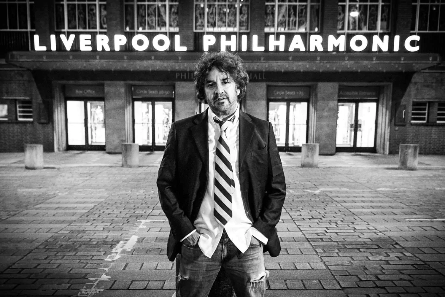 The famous IAN PROWSE & AMSTERDAM Christmas show is given green light