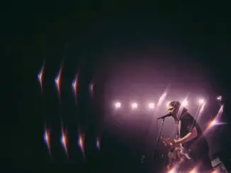 The War On Drugs announce 'LIVE DRUGS' out 20th November - Hear lead track 'Pain (Live)' 2