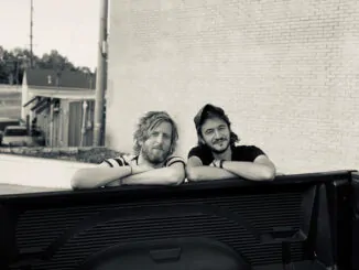 SMITH & BURROWS share video for 'Old TV Shows' - Watch Now!