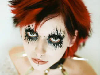 carolesdaughter releases video for new single 'Violent' - Watch Now!