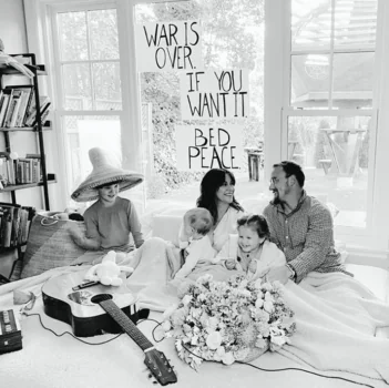 ALANIS MORISSETTE releases video for a cover of ‘Happy Xmas (War Is Over)’ 
