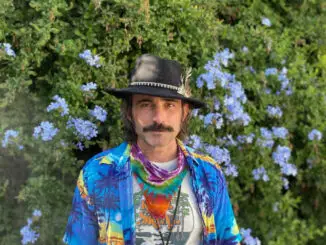 VIDEO PREMIERE: Farmer Dave & The Wizards Of The West - Cave Walls