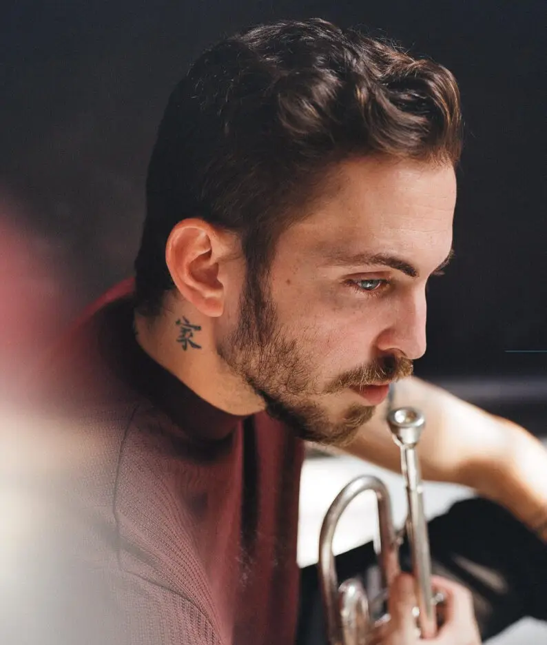 DENNIS LLOYD shares video for new single 'Anxious' - Watch Now! 2