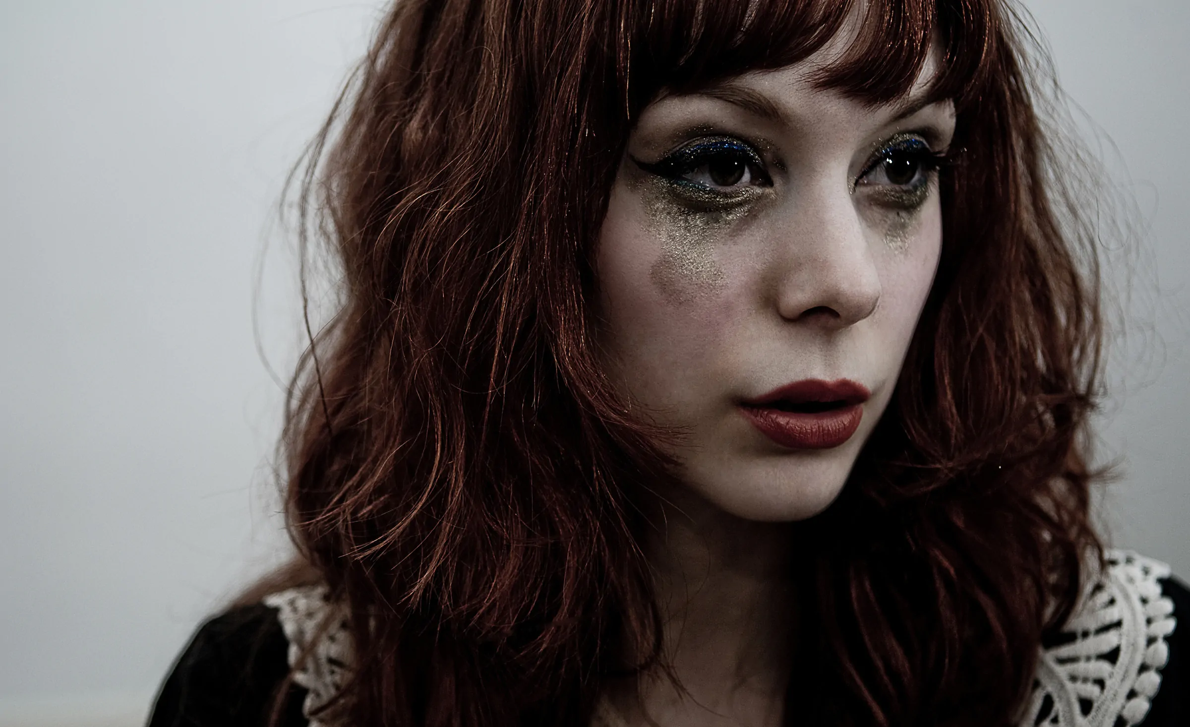 THE ANCHORESS shares video for new single 'The Art of Losing' 1