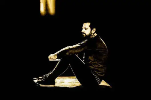 RICKY WARWICK releases video for new single 'When Life Was Hard And Fast' 1