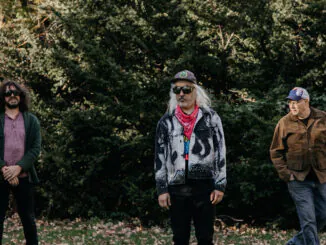 DINOSAUR JR. announce new album 'Sweep It Into Space' - Hear lead single 'I Ran Away' 1